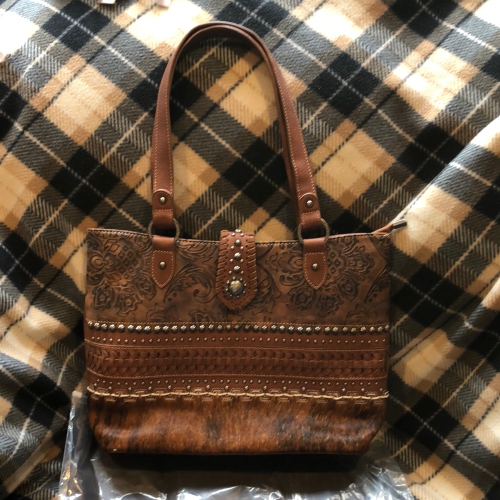 Montana West/Trinity Ranch Hair on Cowhide Embossed Floral Tote/conceal carry